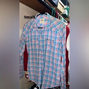 Hollister Blue & Pink Plaid Button-Up Shirt - Small